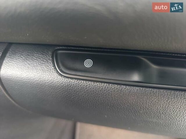 Сірий Рено Сценік, об'ємом двигуна 1.75 л та пробігом 230 тис. км за 16500 $, фото 90 на Automoto.ua