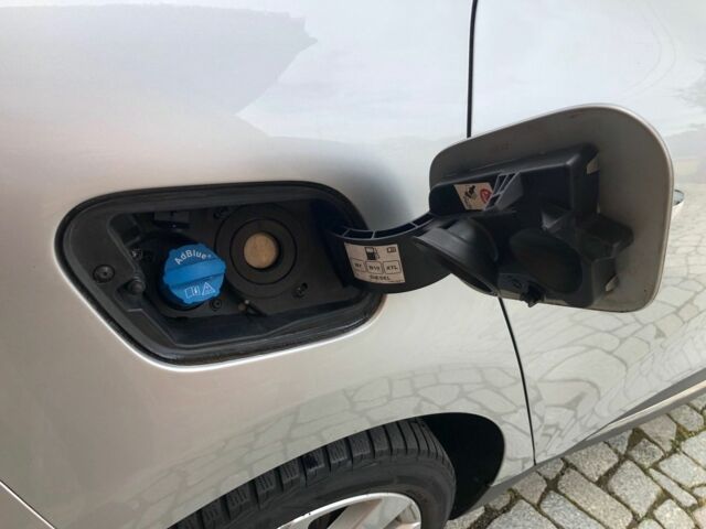 Сірий Рено Сценік, об'ємом двигуна 1.7 л та пробігом 129 тис. км за 9000 $, фото 17 на Automoto.ua