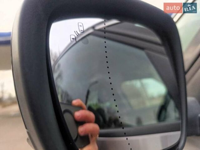 Сірий Рено Сценік, об'ємом двигуна 1.75 л та пробігом 230 тис. км за 16500 $, фото 87 на Automoto.ua