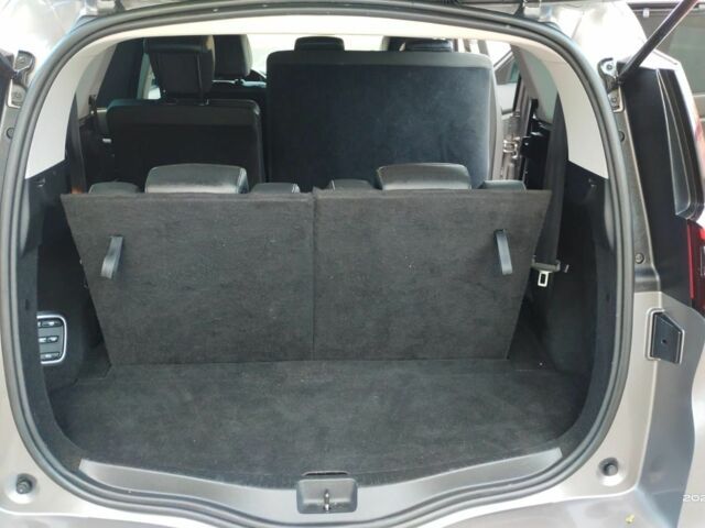 Серый Рено Сценик, объемом двигателя 1.8 л и пробегом 142 тыс. км за 17999 $, фото 11 на Automoto.ua