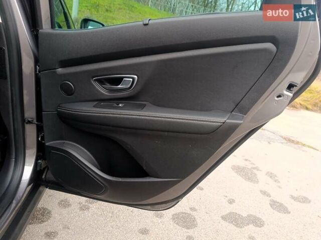 Сірий Рено Сценік, об'ємом двигуна 1.75 л та пробігом 230 тис. км за 16500 $, фото 103 на Automoto.ua