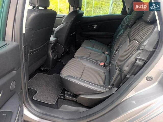 Сірий Рено Сценік, об'ємом двигуна 1.75 л та пробігом 230 тис. км за 16500 $, фото 72 на Automoto.ua