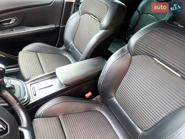 Сірий Рено Сценік, об'ємом двигуна 1.75 л та пробігом 230 тис. км за 16500 $, фото 52 на Automoto.ua