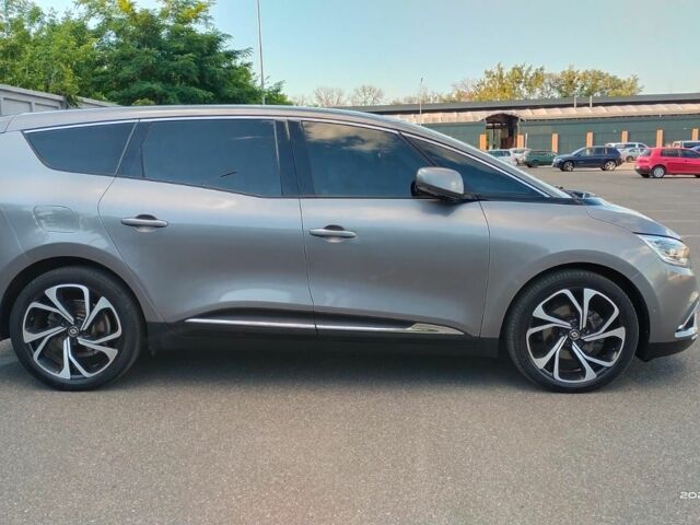 Серый Рено Сценик, объемом двигателя 1.8 л и пробегом 142 тыс. км за 17999 $, фото 1 на Automoto.ua