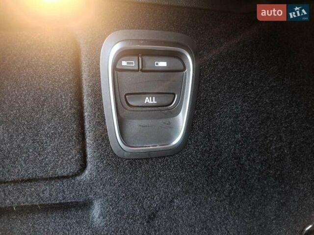 Сірий Рено Сценік, об'ємом двигуна 1.75 л та пробігом 230 тис. км за 16500 $, фото 110 на Automoto.ua