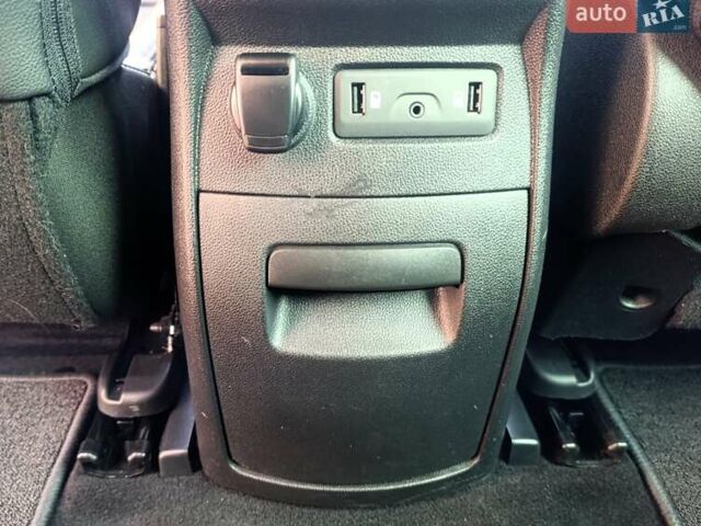 Сірий Рено Сценік, об'ємом двигуна 1.75 л та пробігом 230 тис. км за 16500 $, фото 83 на Automoto.ua