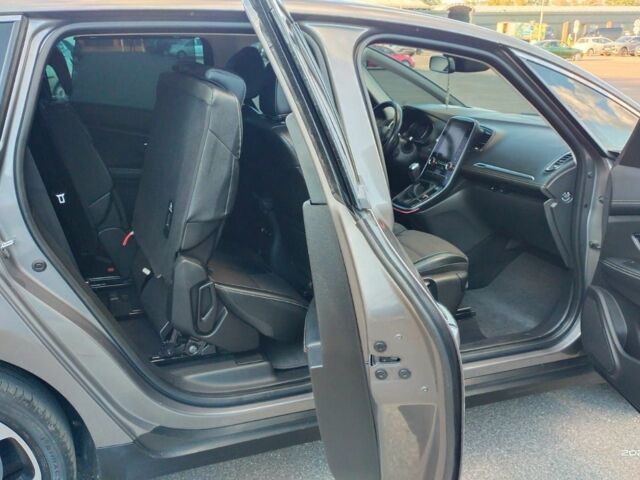 Серый Рено Сценик, объемом двигателя 1.8 л и пробегом 142 тыс. км за 17999 $, фото 12 на Automoto.ua