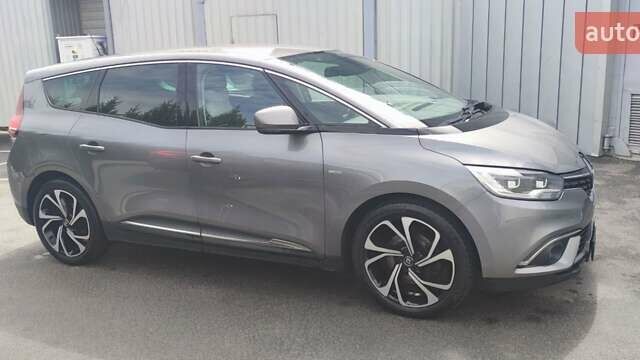 Сірий Рено Сценік, об'ємом двигуна 1.75 л та пробігом 206 тис. км за 17600 $, фото 1 на Automoto.ua