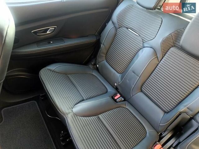 Сірий Рено Сценік, об'ємом двигуна 1.75 л та пробігом 230 тис. км за 16500 $, фото 66 на Automoto.ua