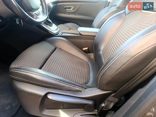 Сірий Рено Сценік, об'ємом двигуна 1.75 л та пробігом 230 тис. км за 16500 $, фото 53 на Automoto.ua