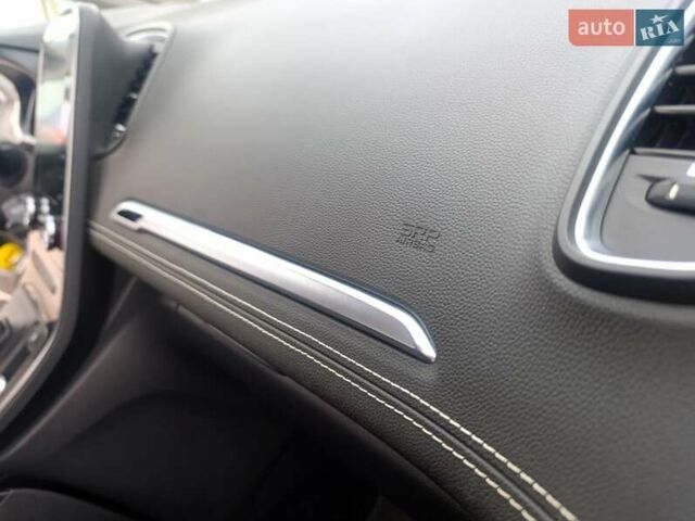 Сірий Рено Сценік, об'ємом двигуна 1.75 л та пробігом 230 тис. км за 16500 $, фото 88 на Automoto.ua