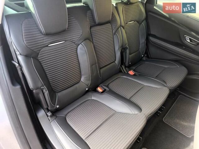 Сірий Рено Сценік, об'ємом двигуна 1.75 л та пробігом 230 тис. км за 16500 $, фото 63 на Automoto.ua