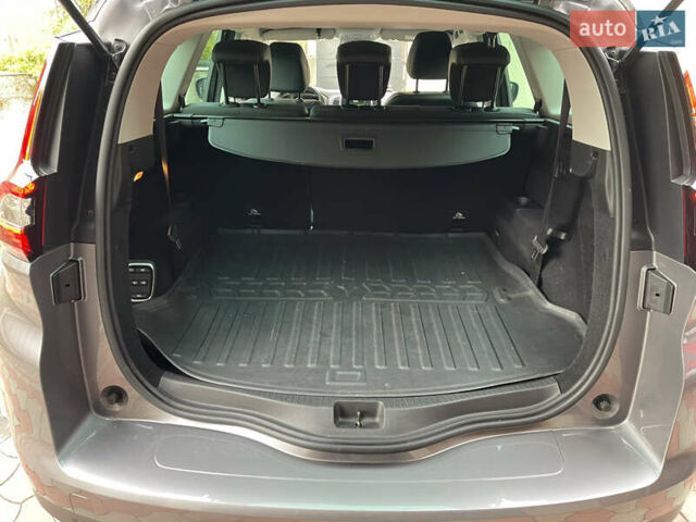 Серый Рено Сценик, объемом двигателя 1.75 л и пробегом 218 тыс. км за 15999 $, фото 12 на Automoto.ua