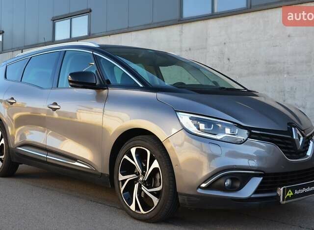 Серый Рено Сценик, объемом двигателя 1.33 л и пробегом 98 тыс. км за 17999 $, фото 1 на Automoto.ua