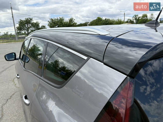 Рено Сценик 2019 в Киеве на Automoto.ua Серый Рено Сценик, объемом двигателя 1.33 л и пробегом 97 тыс. км за 16999 $, фото 9 на Automoto.ua