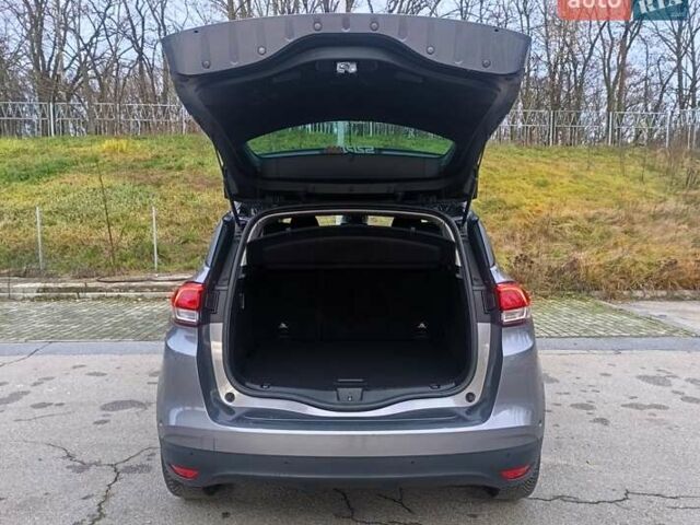 Сірий Рено Сценік, об'ємом двигуна 1.75 л та пробігом 230 тис. км за 16500 $, фото 25 на Automoto.ua