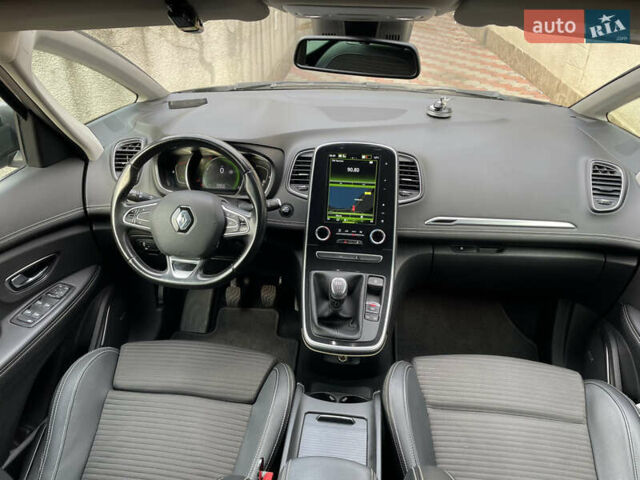 Серый Рено Сценик, объемом двигателя 1.75 л и пробегом 218 тыс. км за 15999 $, фото 16 на Automoto.ua