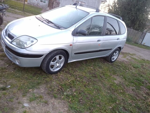 Серый Рено Сценик, объемом двигателя 1 л и пробегом 341 тыс. км за 2550 $, фото 4 на Automoto.ua