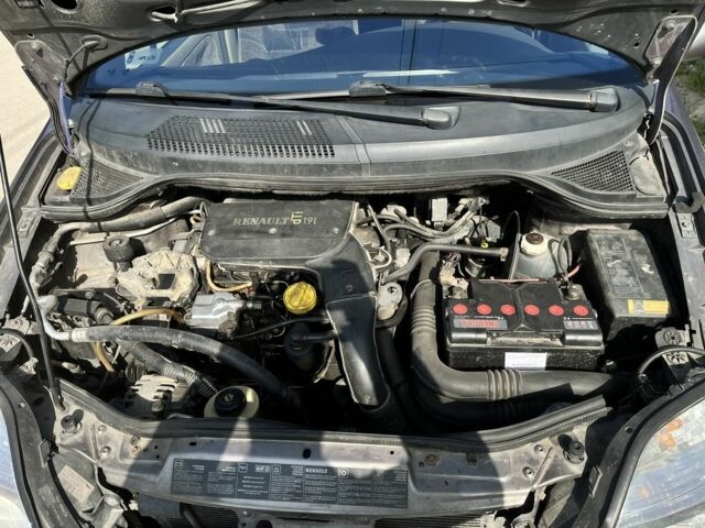 Серый Рено Сценик, объемом двигателя 0.19 л и пробегом 300 тыс. км за 2900 $, фото 3 на Automoto.ua
