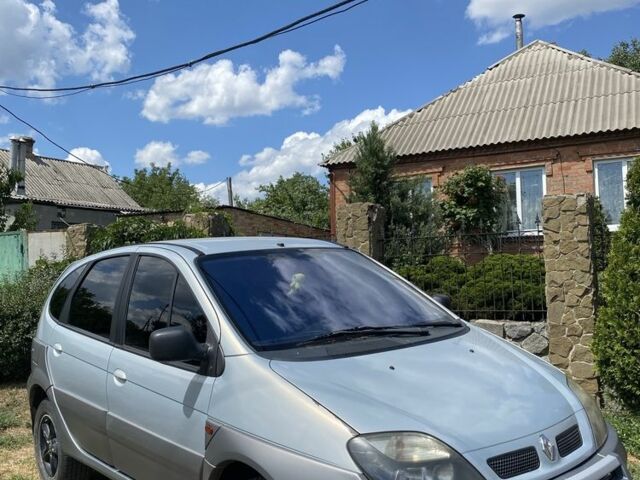 Серый Рено Сценик, объемом двигателя 2 л и пробегом 2 тыс. км за 3500 $, фото 4 на Automoto.ua