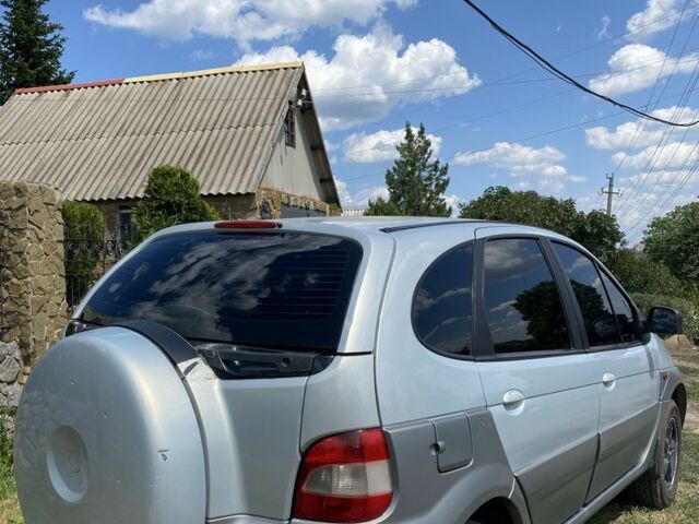 Серый Рено Сценик, объемом двигателя 2 л и пробегом 2 тыс. км за 3500 $, фото 2 на Automoto.ua