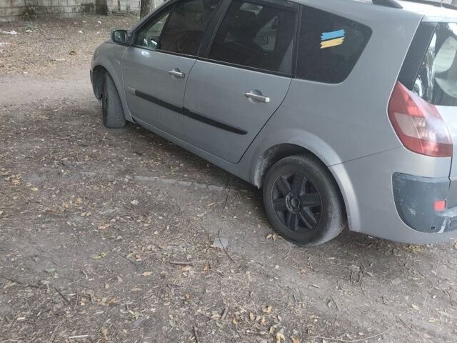 Серый Рено Сценик, объемом двигателя 1.9 л и пробегом 432 тыс. км за 4017 $, фото 4 на Automoto.ua