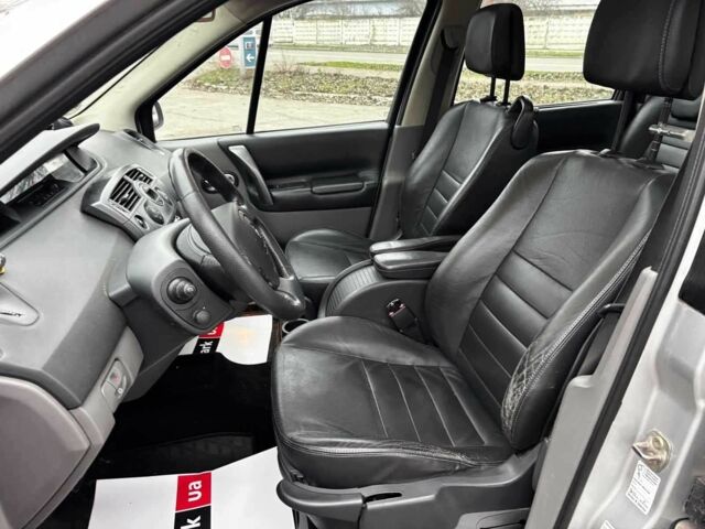 Сірий Рено Сценік, об'ємом двигуна 2 л та пробігом 250 тис. км за 4600 $, фото 11 на Automoto.ua