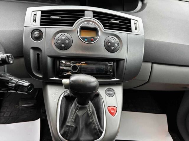 Сірий Рено Сценік, об'ємом двигуна 2 л та пробігом 250 тис. км за 4600 $, фото 19 на Automoto.ua