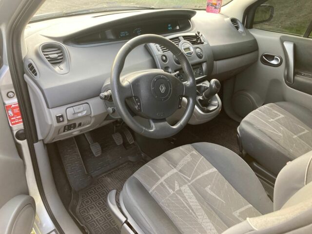 Серый Рено Сценик, объемом двигателя 1.6 л и пробегом 259 тыс. км за 3999 $, фото 6 на Automoto.ua