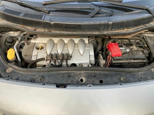 Серый Рено Сценик, объемом двигателя 1.6 л и пробегом 259 тыс. км за 3999 $, фото 3 на Automoto.ua