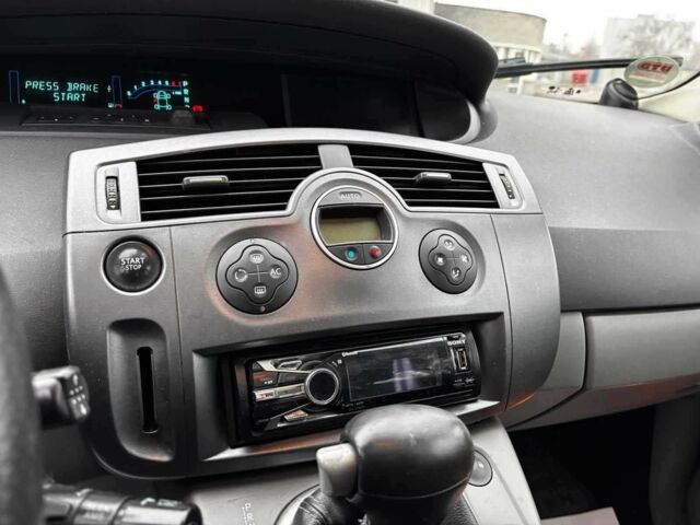 Сірий Рено Сценік, об'ємом двигуна 2 л та пробігом 250 тис. км за 4600 $, фото 18 на Automoto.ua