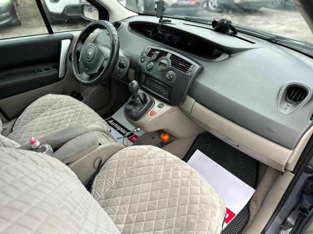 Серый Рено Сценик, объемом двигателя 1.5 л и пробегом 265 тыс. км за 5790 $, фото 13 на Automoto.ua