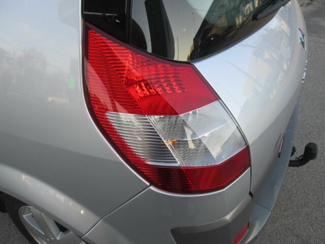 Серый Рено Сценик, объемом двигателя 1.6 л и пробегом 193 тыс. км за 4999 $, фото 8 на Automoto.ua