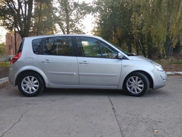 Сірий Рено Сценік, об'ємом двигуна 1.6 л та пробігом 149 тис. км за 6100 $, фото 17 на Automoto.ua