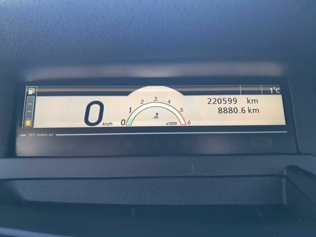 Серый Рено Сценик, объемом двигателя 0 л и пробегом 220 тыс. км за 6500 $, фото 6 на Automoto.ua