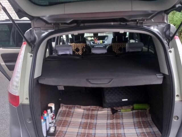 Сірий Рено Сценік, об'ємом двигуна 1.5 л та пробігом 280 тис. км за 8100 $, фото 3 на Automoto.ua