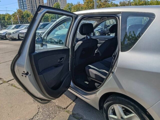 Сірий Рено Сценік, об'ємом двигуна 1.5 л та пробігом 330 тис. км за 6990 $, фото 19 на Automoto.ua