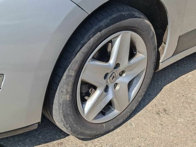 Сірий Рено Сценік, об'ємом двигуна 1.5 л та пробігом 330 тис. км за 6990 $, фото 12 на Automoto.ua