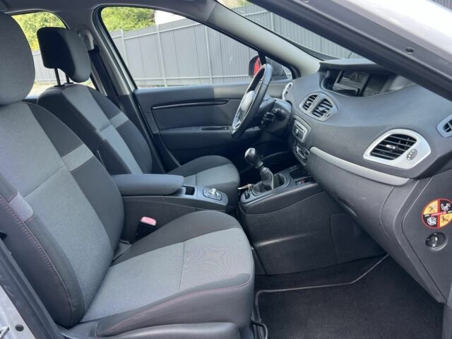 Сірий Рено Сценік, об'ємом двигуна 0 л та пробігом 221 тис. км за 8999 $, фото 15 на Automoto.ua