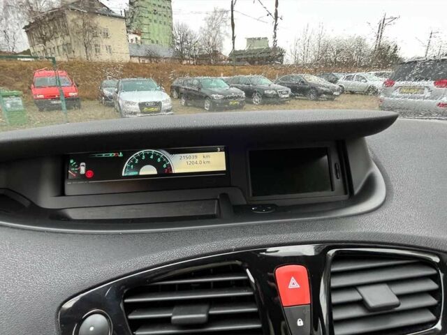 Серый Рено Сценик, объемом двигателя 2 л и пробегом 215 тыс. км за 7500 $, фото 13 на Automoto.ua