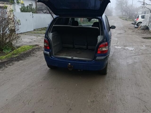 Синий Рено Сценик, объемом двигателя 2 л и пробегом 300 тыс. км за 1800 $, фото 8 на Automoto.ua