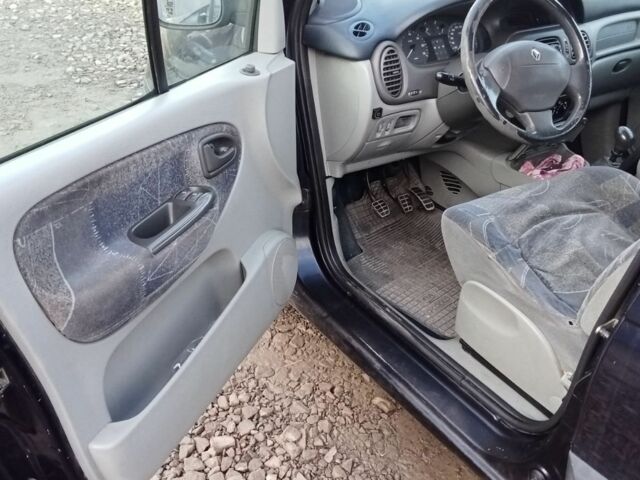 Синий Рено Сценик, объемом двигателя 1.6 л и пробегом 210 тыс. км за 1600 $, фото 11 на Automoto.ua