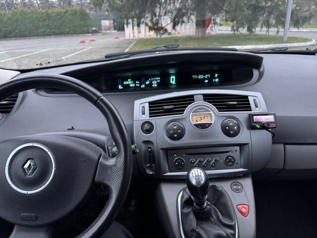 Синий Рено Сценик, объемом двигателя 1.6 л и пробегом 223 тыс. км за 4800 $, фото 5 на Automoto.ua