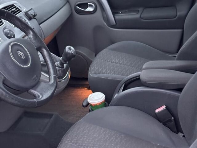 Синий Рено Сценик, объемом двигателя 1.6 л и пробегом 223 тыс. км за 4800 $, фото 6 на Automoto.ua