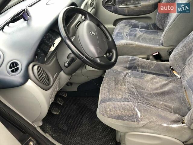 Синий Рено Сценик, объемом двигателя 1.87 л и пробегом 270 тыс. км за 2600 $, фото 8 на Automoto.ua