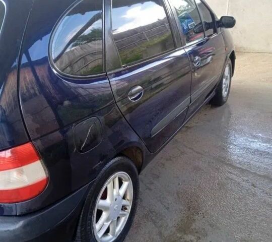 Синий Рено Сценик, объемом двигателя 1.9 л и пробегом 300 тыс. км за 3300 $, фото 3 на Automoto.ua