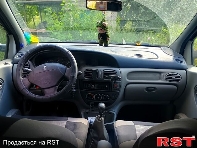 Синий Рено Сценик, объемом двигателя 1.6 л и пробегом 248 тыс. км за 3200 $, фото 7 на Automoto.ua