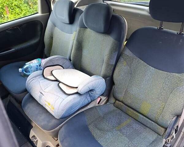 Рено Сценик 2001 в Калуше на Automoto.ua Синий Рено Сценик, объемом двигателя 1.87 л и пробегом 390 тыс. км за 2950 $, фото 8 на Automoto.ua