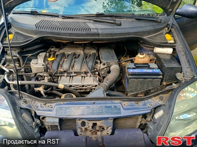 Синий Рено Сценик, объемом двигателя 1.6 л и пробегом 248 тыс. км за 3200 $, фото 4 на Automoto.ua