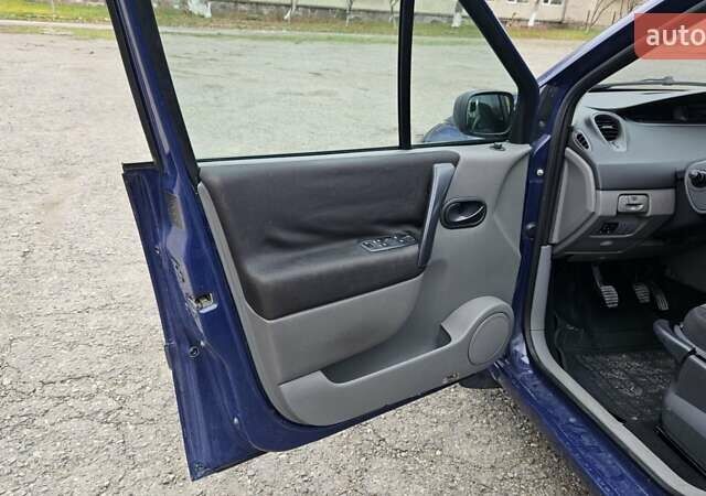 Синий Рено Сценик, объемом двигателя 1.5 л и пробегом 300 тыс. км за 2999 $, фото 22 на Automoto.ua